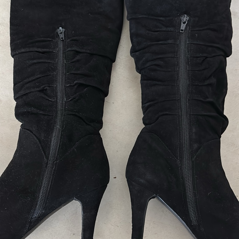 Sale! VANELi Black Suede Scrunch Boots - Picture 5 of 14